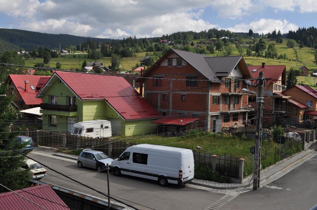 Отель Casa Emilia Ватра-Дорней Экстерьер фото
